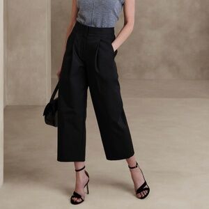 Banana Republic Barrel Leg Chino Pants in Black Size 14 Officewear Quiet Luxury